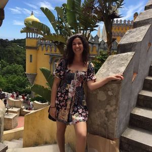 Meet your Posher, Talia